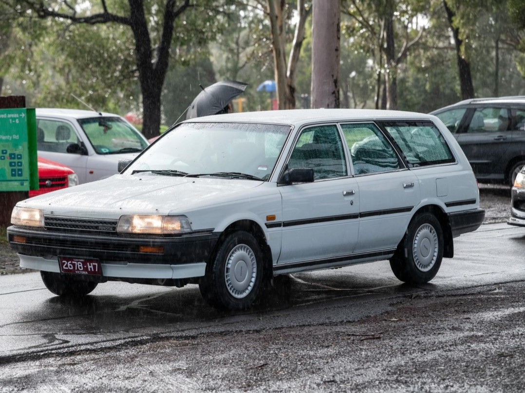 1989 Toyota SV21 Camry CS wagon