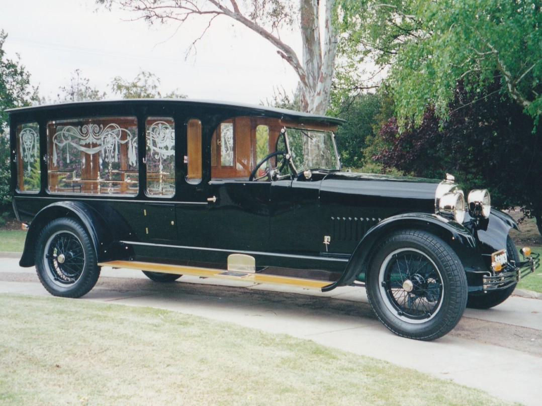 1924 Nash 690  Hearse