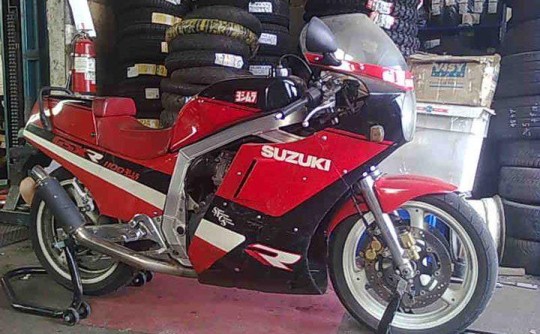 1988 Suzuki gsxr 1100 J