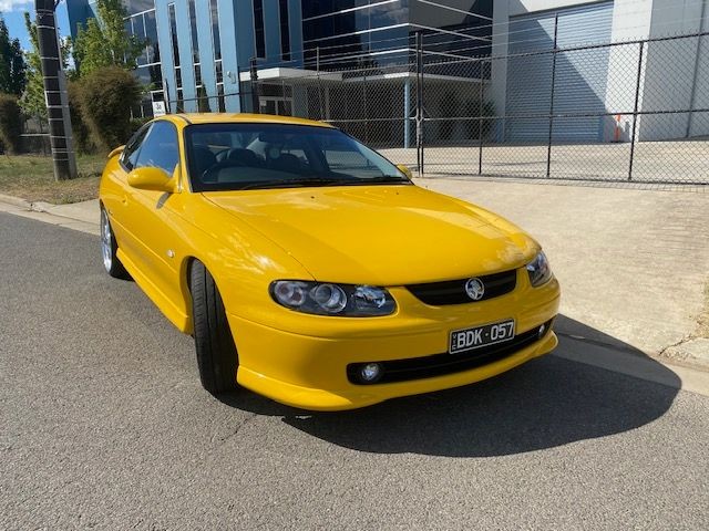 2002 Holden monaro CV8