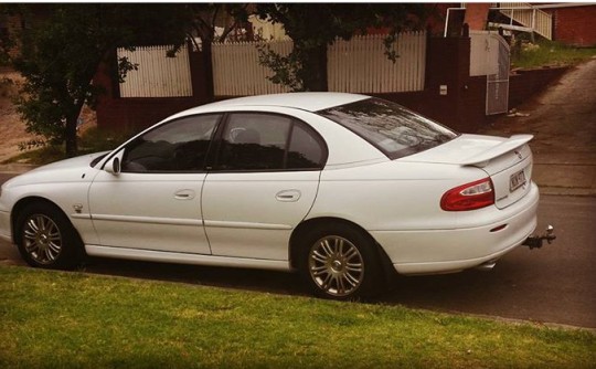 2001 Holden Commodore lumna