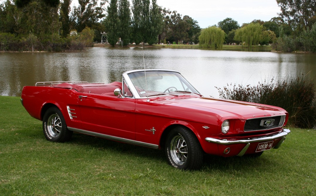 1966 Ford MUSTANG