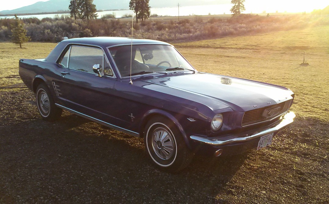1966 Ford MUSTANG