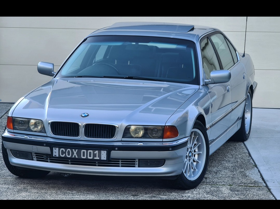 1995 BMW E38 740il