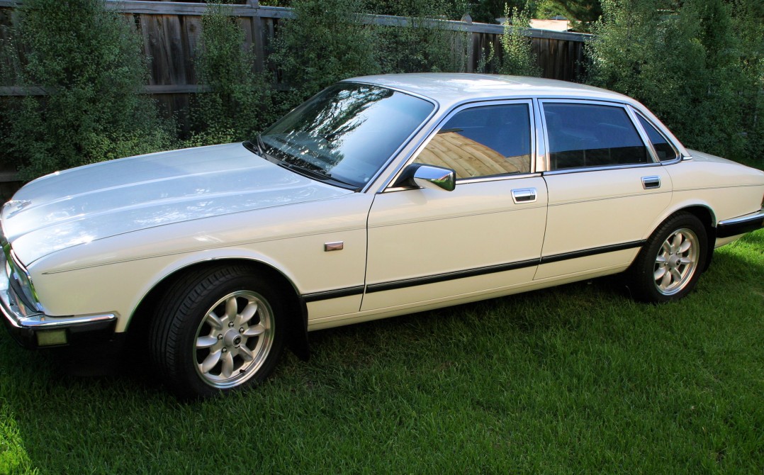 1990 Jaguar XJ40