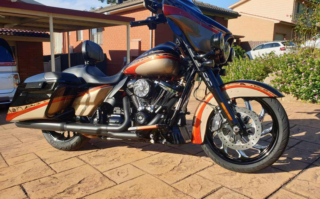 2018 Harley-Davidson Street Glide Special