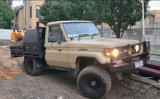 1987 Toyota LANDCRUISER (4x4)