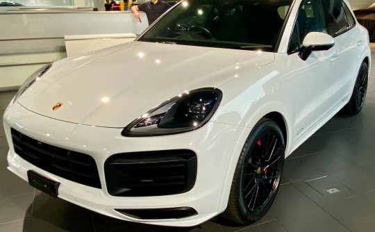 2022 Porsche CAYENNE GTS