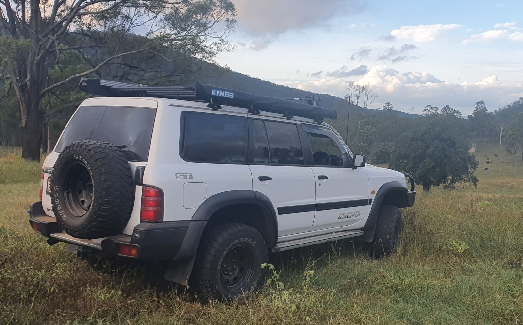 2000 Nissan PATROL ST (4x4)