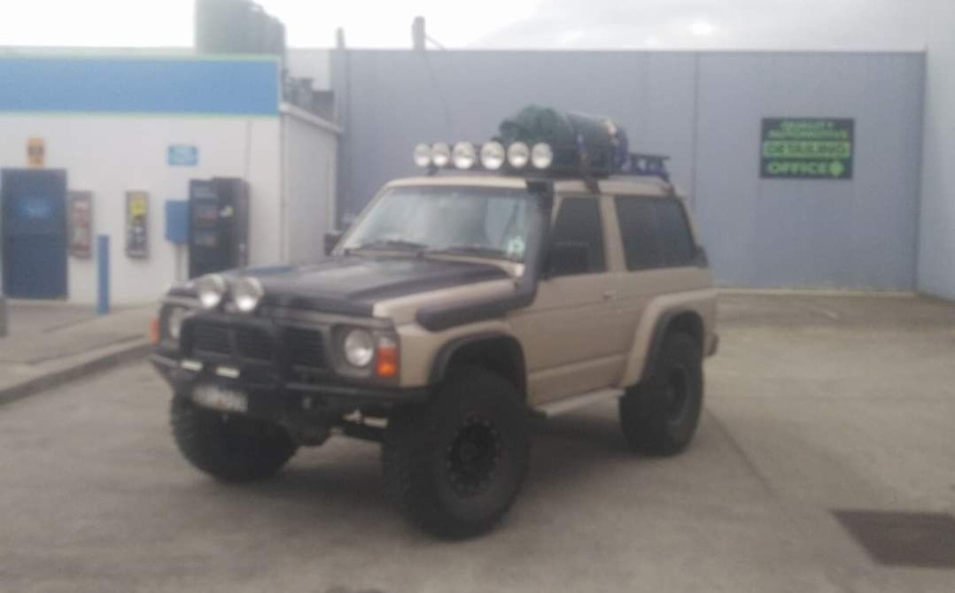 1992 Nissan PATROL (4x4)