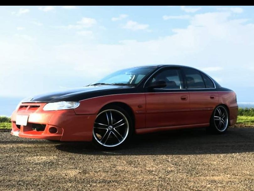 1999 Holden CALAIS
