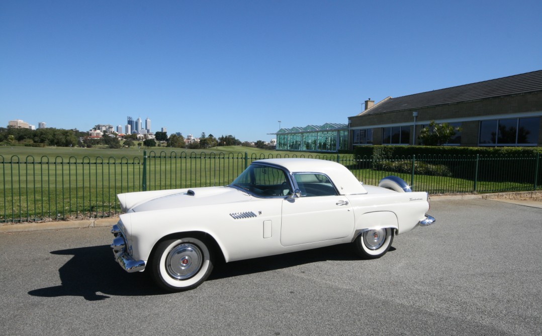 1956 Ford Thunderbird