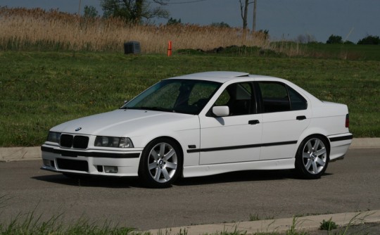 2004 BMW 320i