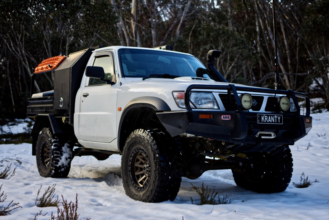 2002 Nissan PATROL ST (4x4)