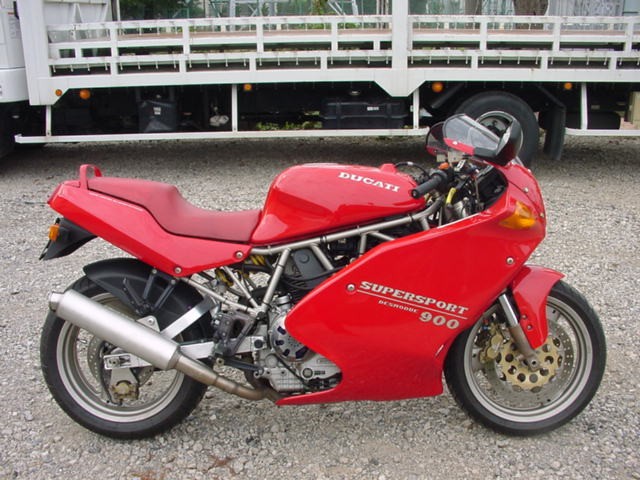 1995 Ducati 900 Supersport