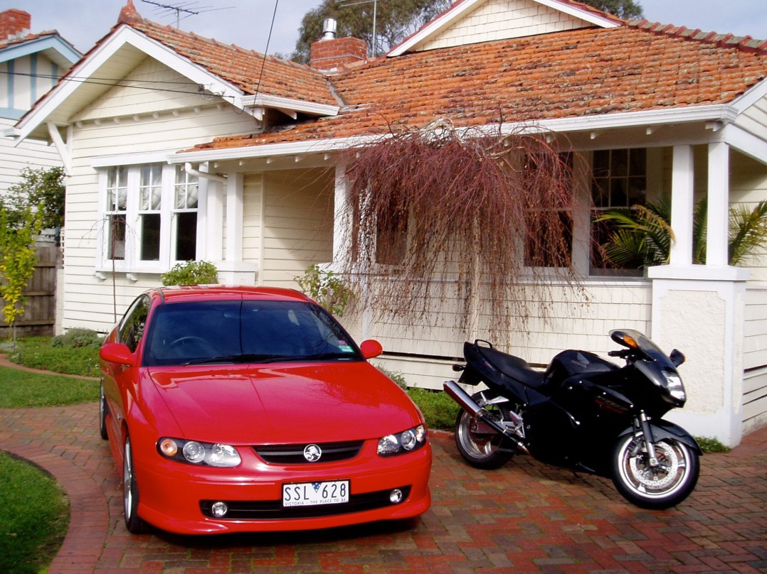 2004 Holden Monaro CV8