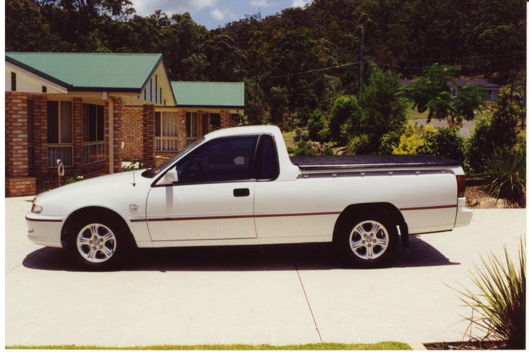 2000 Holden VS Commodore S Series III