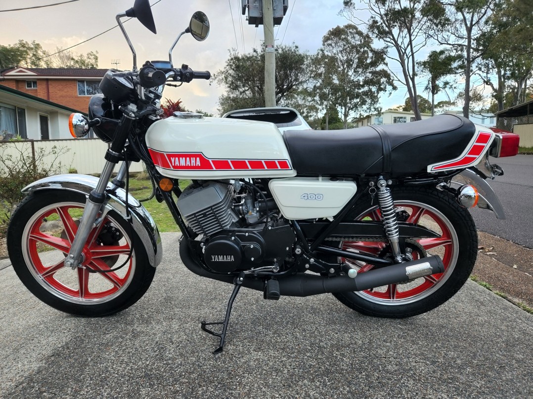 1977 Yamaha 398cc RD400
