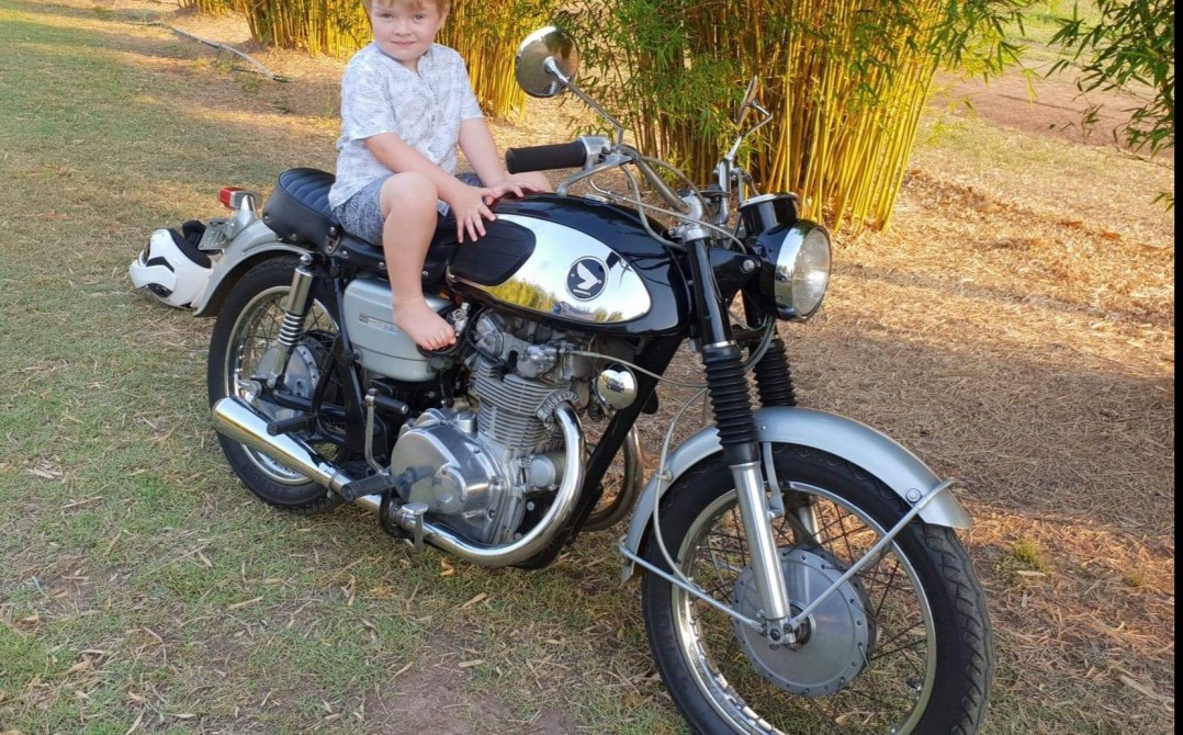 1965 Honda CB450 Black Bomber