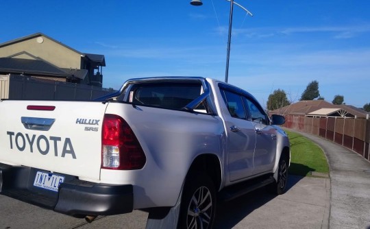 2018 Toyota HILUX SR (4x4)