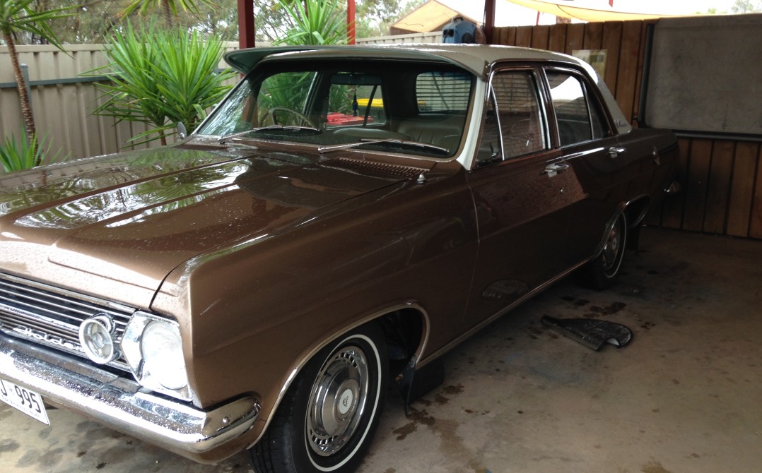 1967 HR Premier Sedan