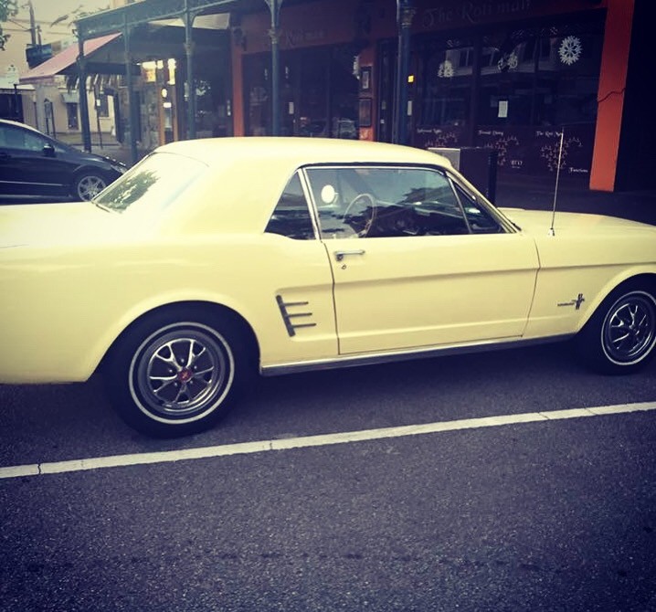 1965 Ford MUSTANG