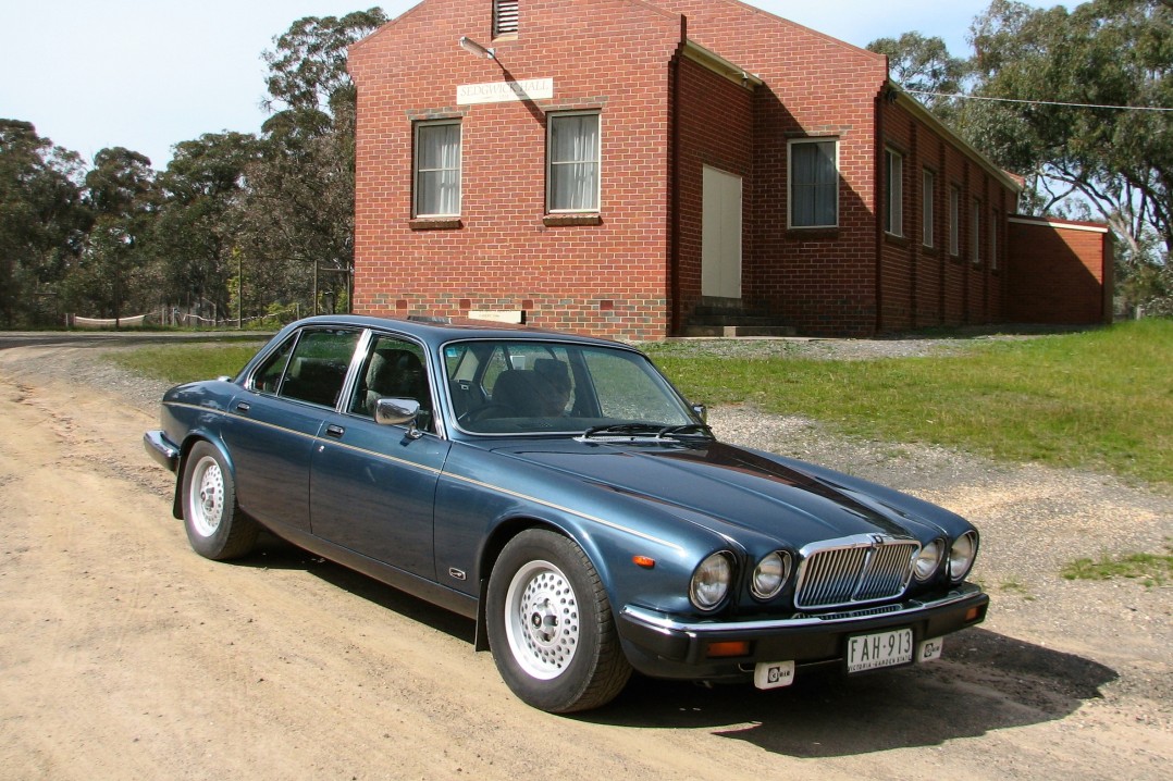 1986 Jaguar SOVEREIGN V12
