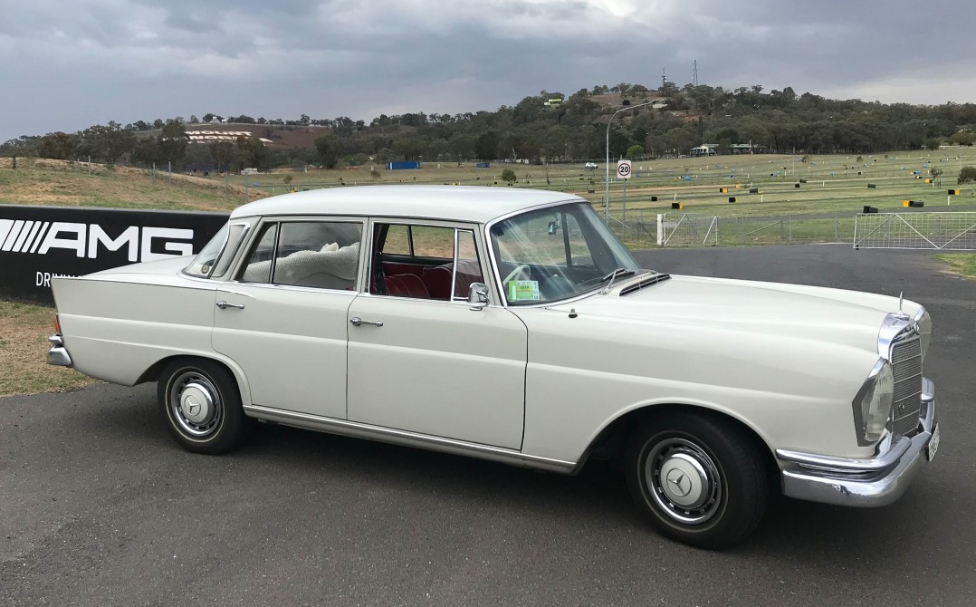 1964 Mercedes-Benz 220SE