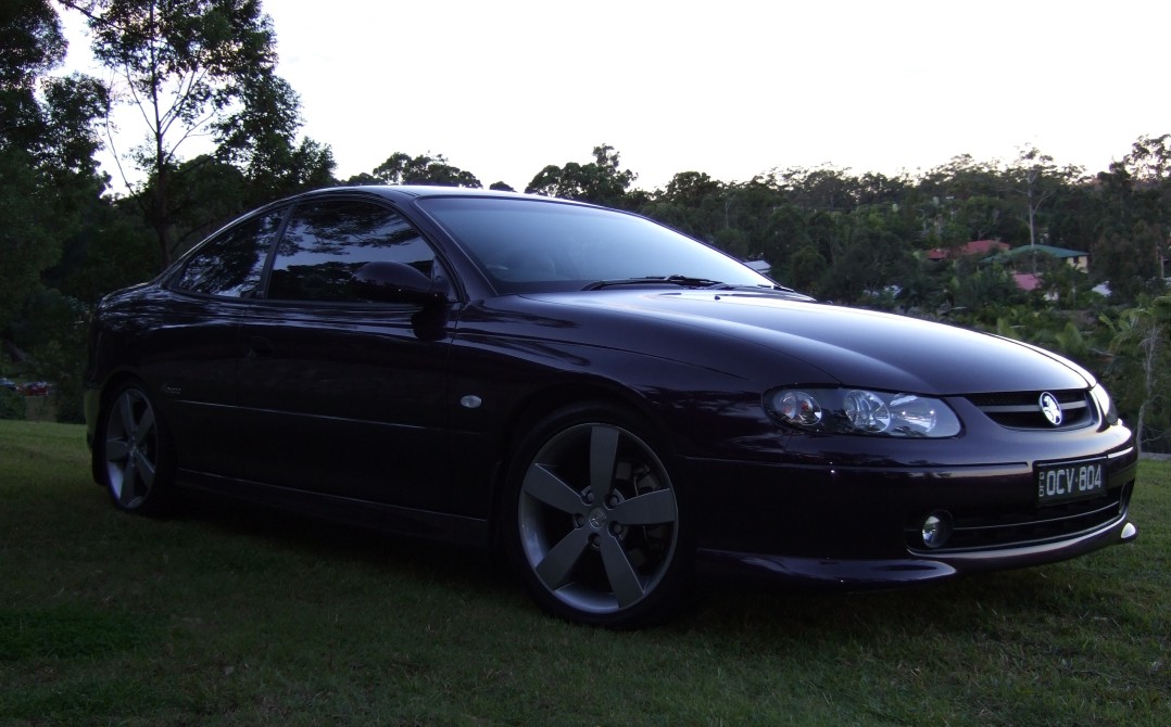 2004 Holden MONARO CV8