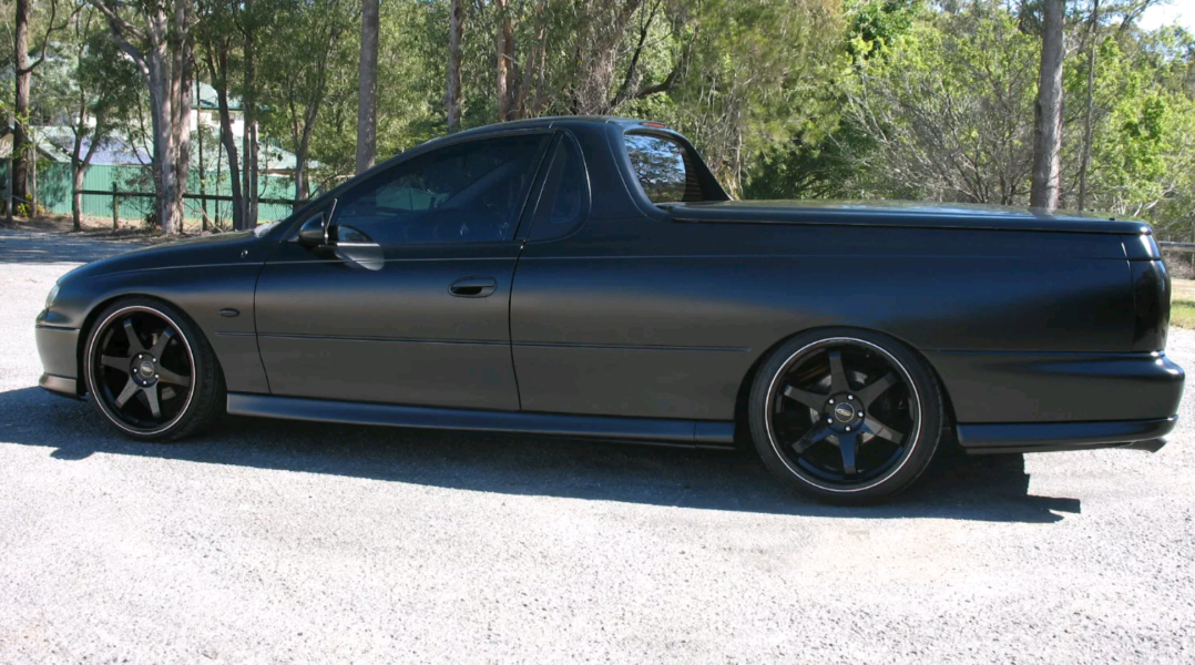 2002 Holden Supercharged V8 LS1 Commodore