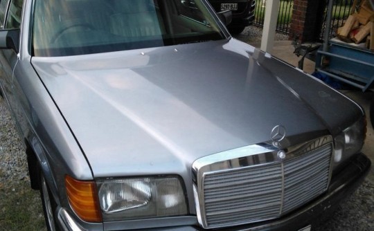 1990 Mercedes-Benz 300SE