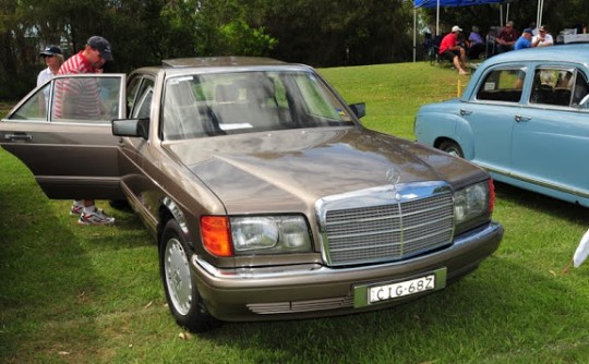 1990 Mercedes-Benz 300SE W126 S-Class