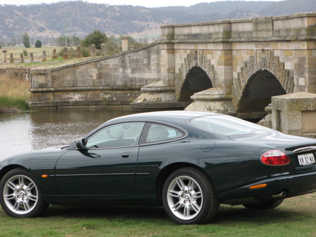 2002 Jajuar XK8