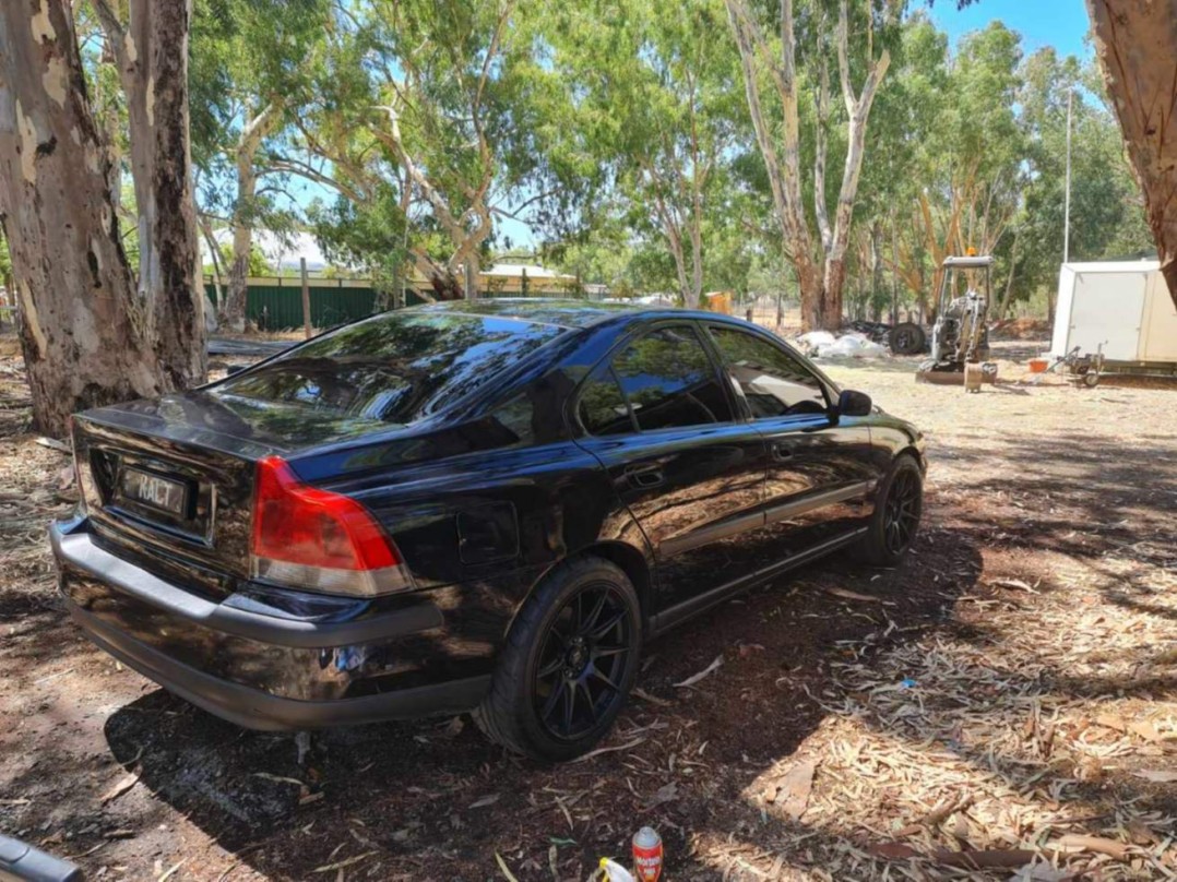 2004 Volvo S60