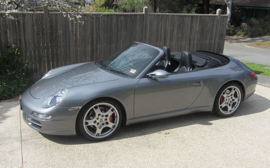 1990 Porsche 911 CARRERA model 964