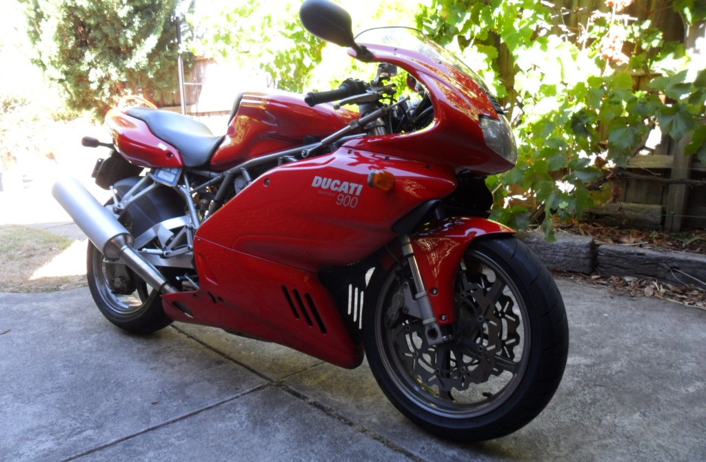 2000 Ducati 900 ss