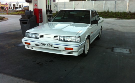 1988 Nissan Skyline Silhouette GTS1
