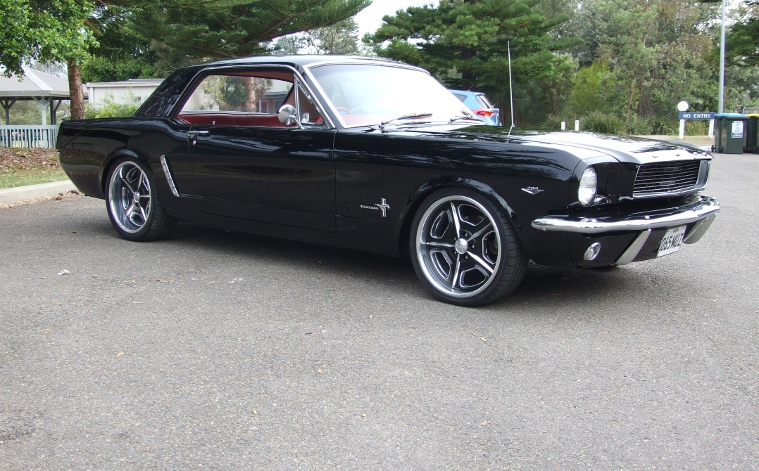 1965 Ford MUSTANG
