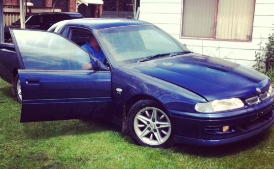 1999 Holden COMMODORE