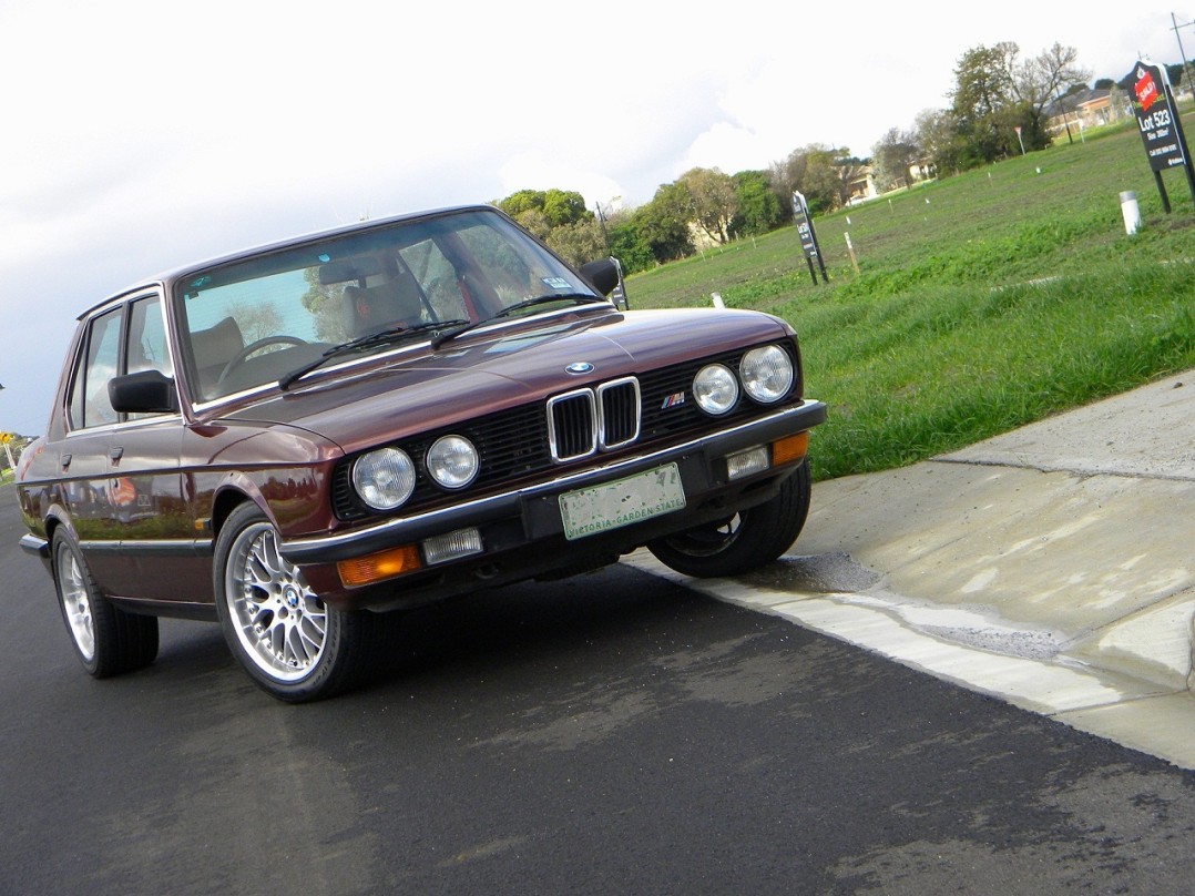 1983 BMW (E28) 528i