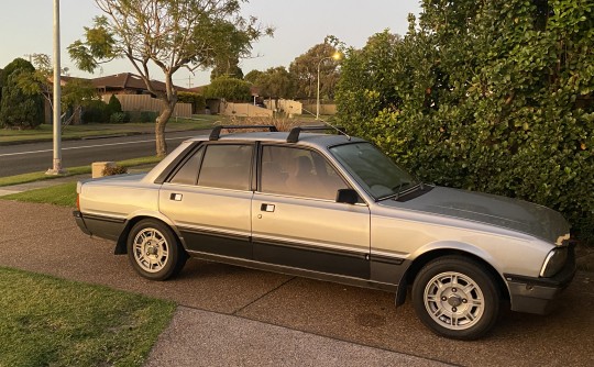 1985 Peugeot 505 EXECUTIVE