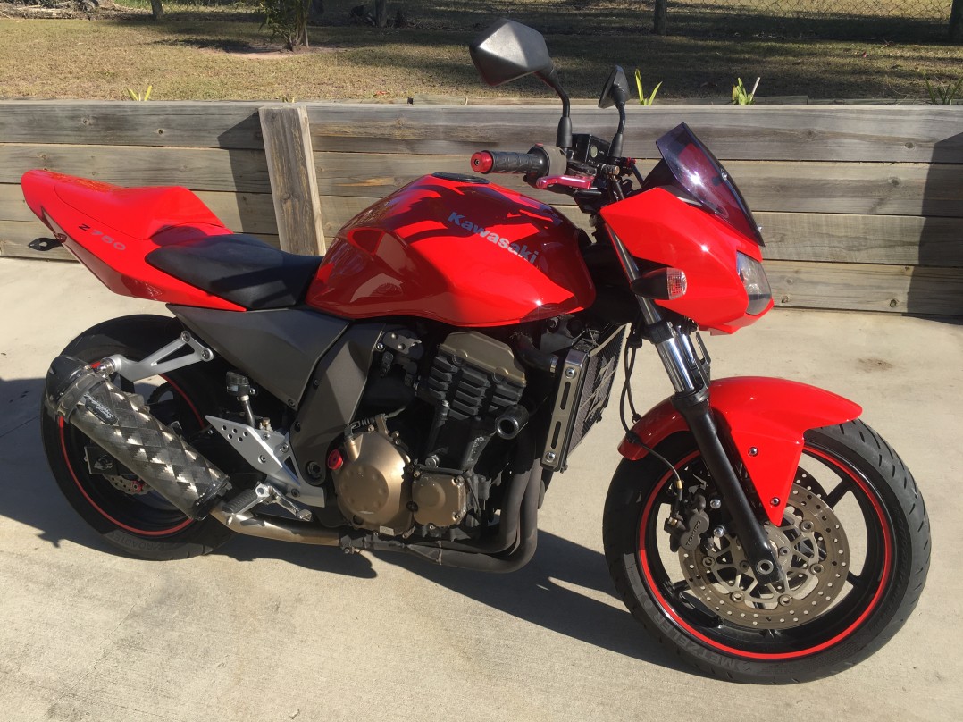 2004 Kawasaki ZR750