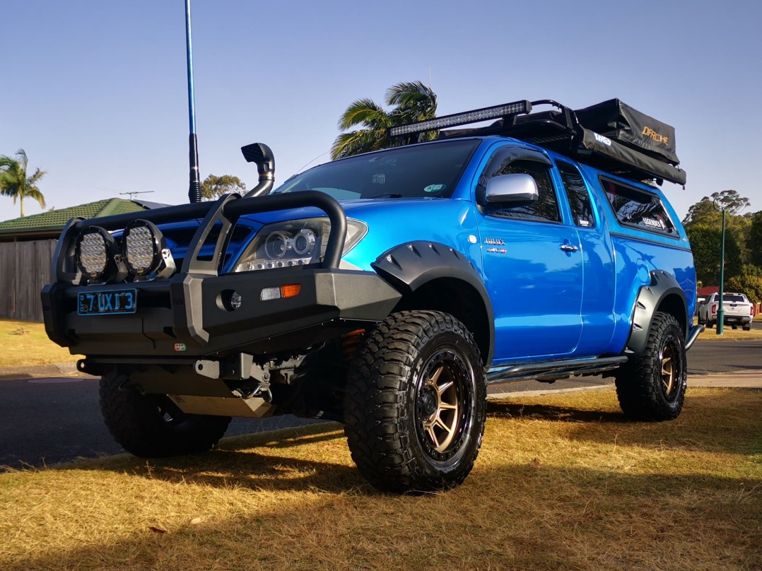 2005 Toyota HILUX