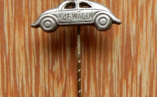 historic vw beetle pin ( kdf wagen)