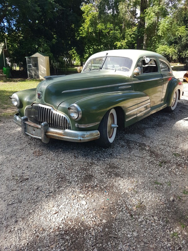 1942 Buick COUPE