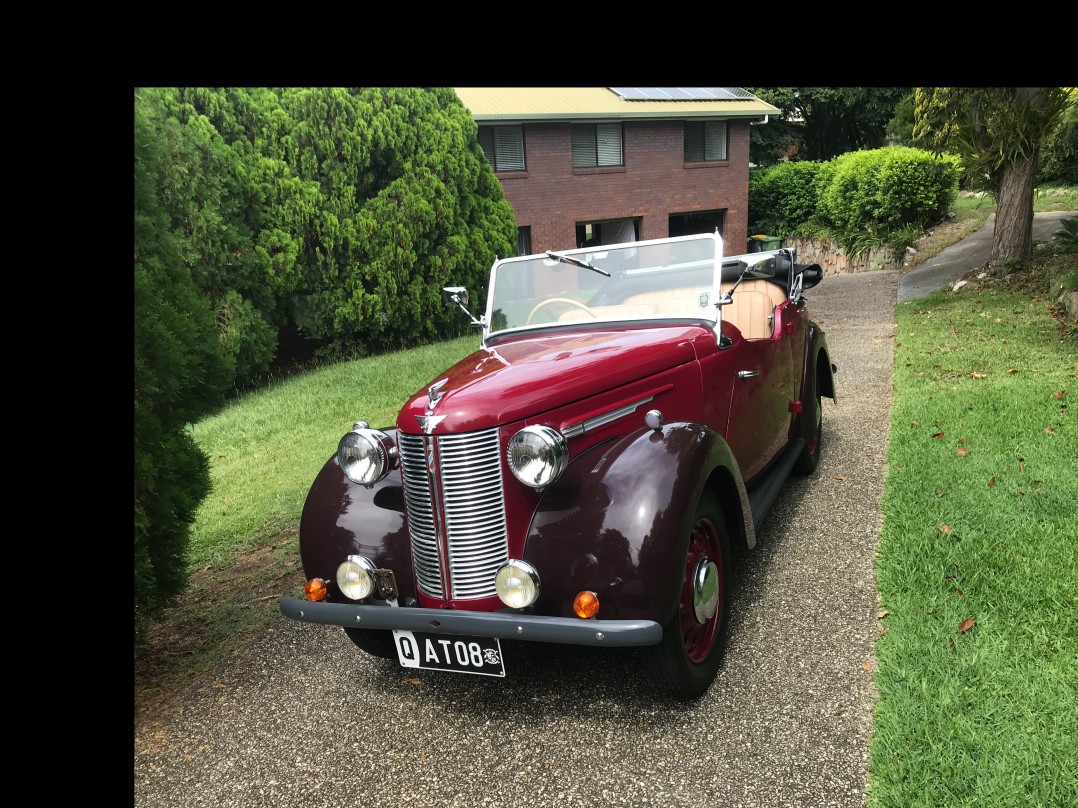1947 Austin 8