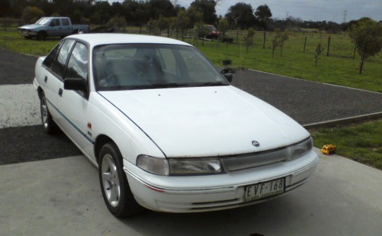 1992 Holden COMMODORE EXECUTIVE