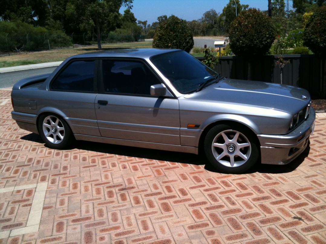 1989 BMW 325is