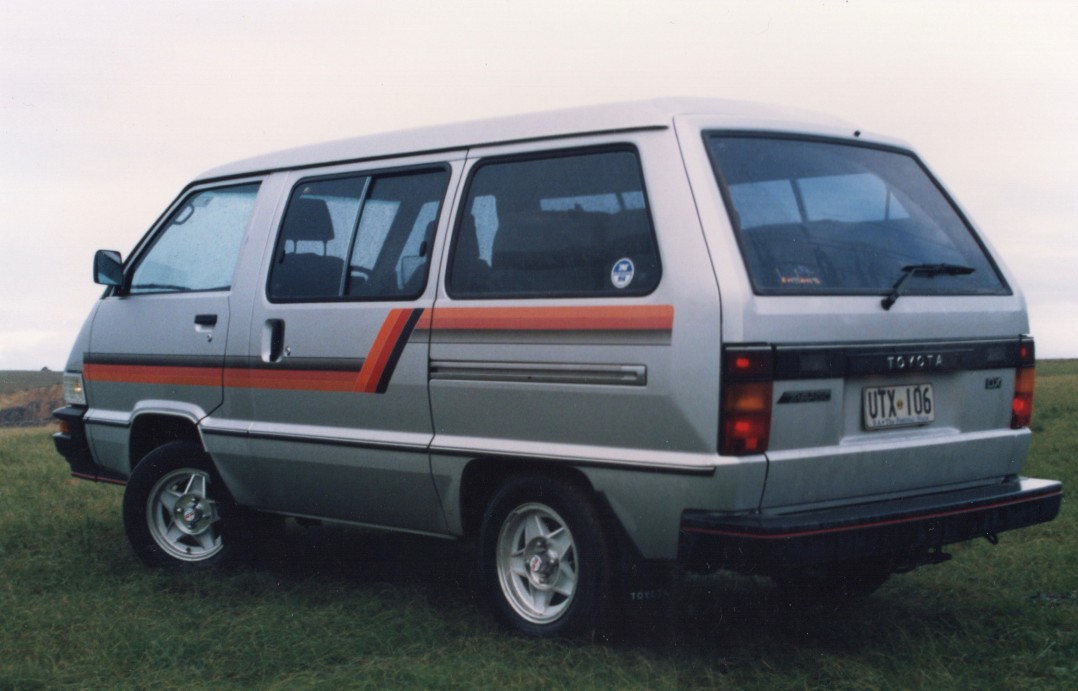 1987 Toyota TARAGO DX