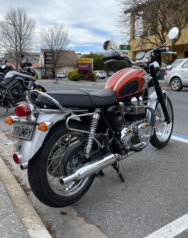 2002 Triumph 790cc Bonneville Centennial Edition